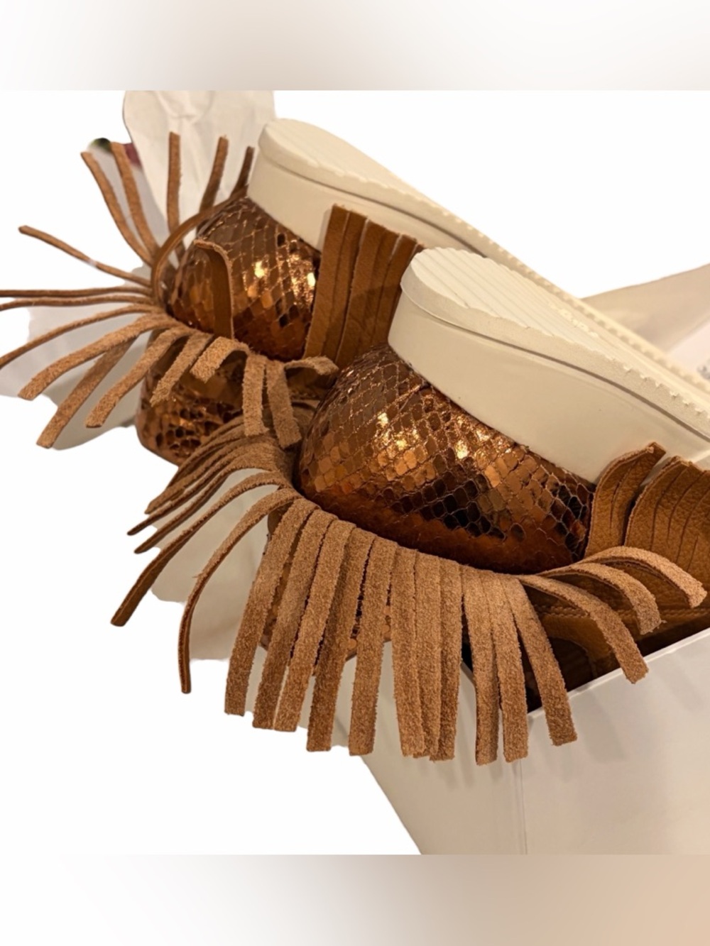 ESSEutESSE new Tan Fringe Leather Sneakers + Box - Picture 14 of 17